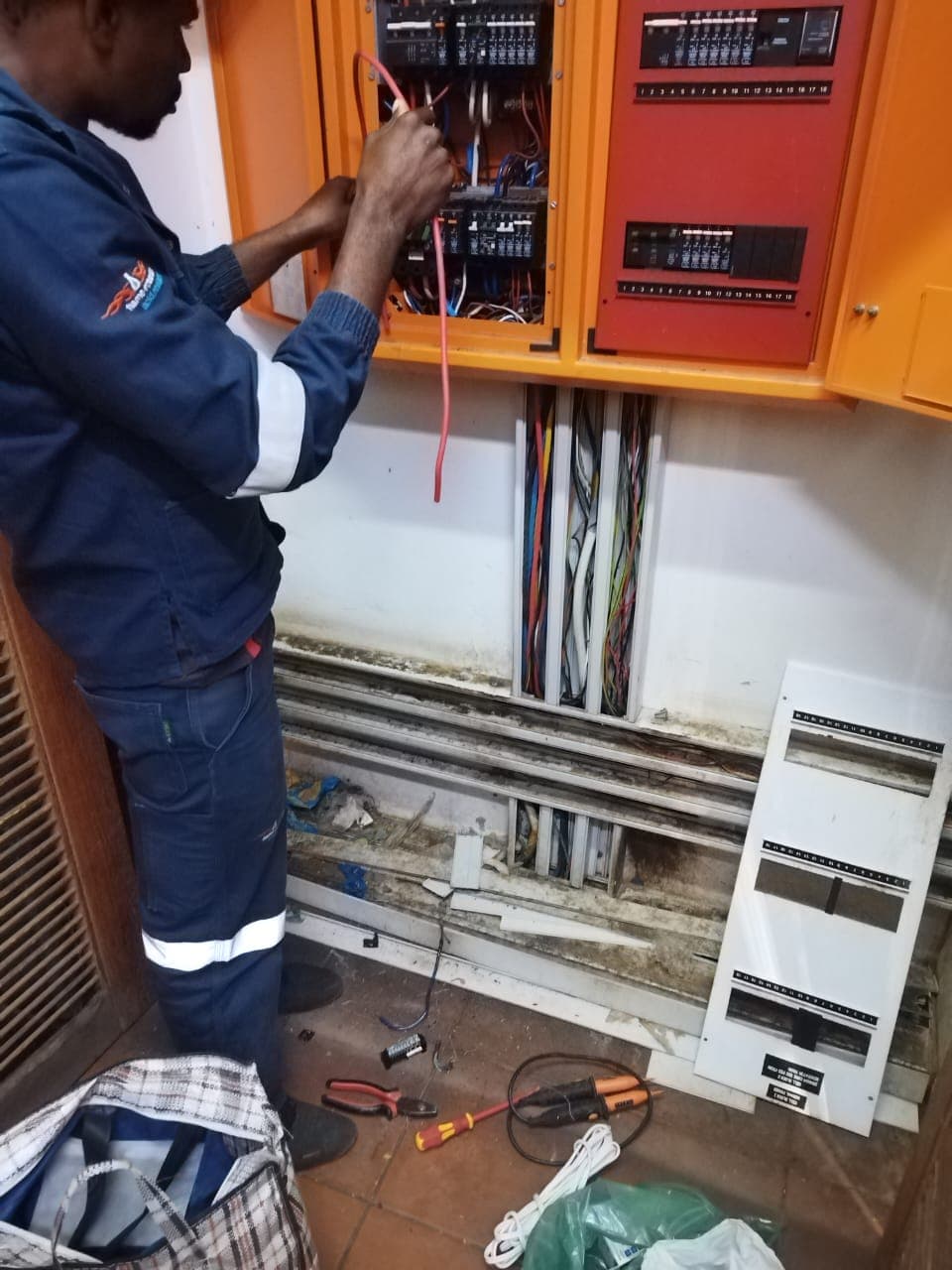 Electrical Building Maintenance - Example 2